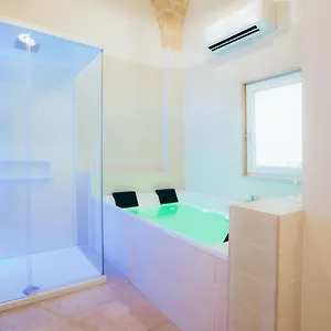 Apartahotel Filia Solis - Old Town &, Bríndisi